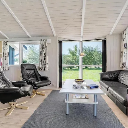 Gorgeous In Rodby With Kitchen Casa vacanze *